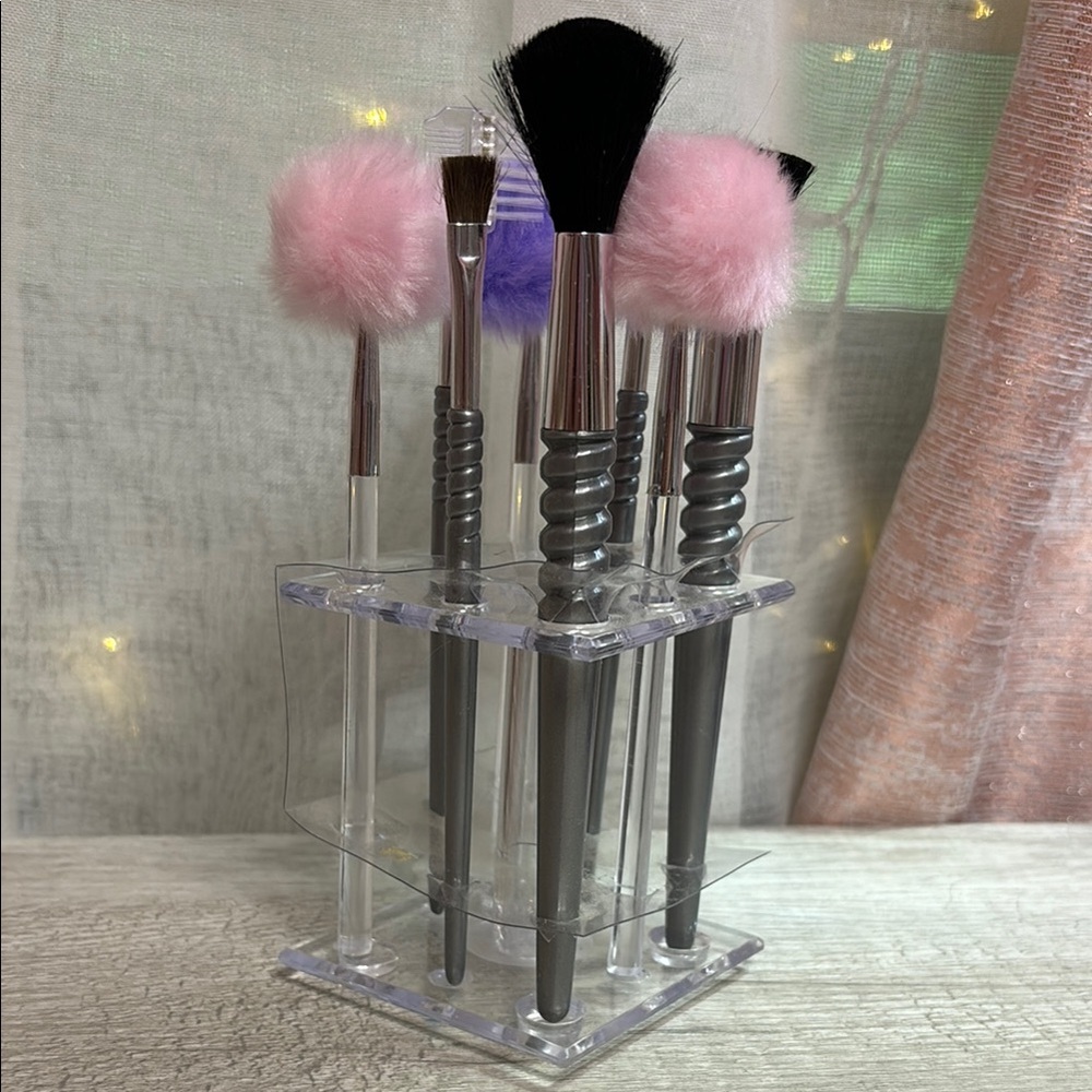 Makeup Brush Set with Pink and Purple Fluffy Heads